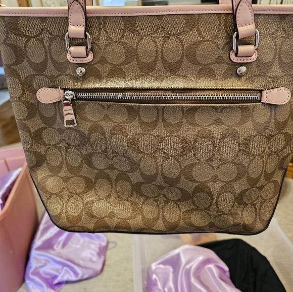 Coach Tote And Wallet - Picture 5 of 15